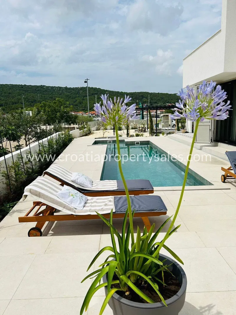 Sibenik, villa for sale, 1.500.000 € – 3