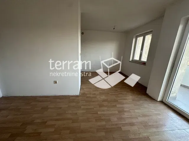 Istria, Pola, Vidikovac, appartamento 98,2 m2, 3 camere da letto + soggiorno, II. piano, ottima posizione!! #vendita – 3