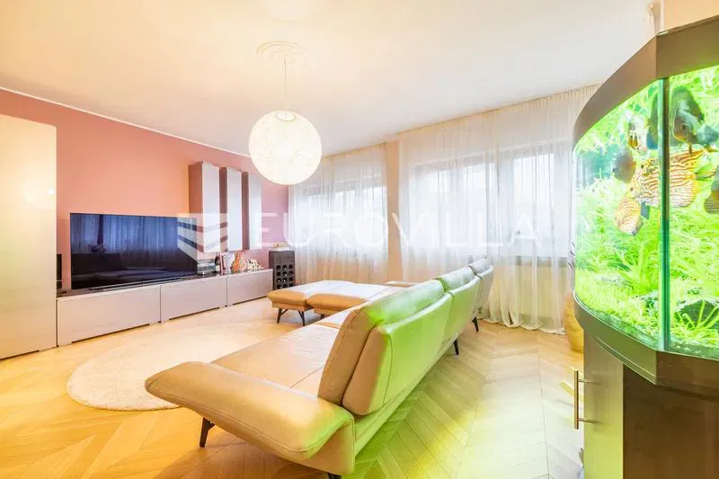 Zagreb, Sveti Duh, a luxurious four-room apartment of 181 m² – 2