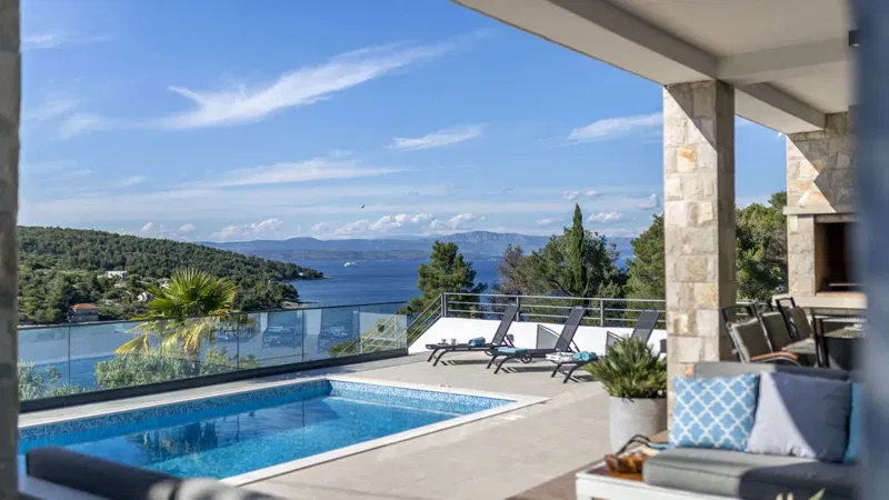 Modern villa with sea view – 3
