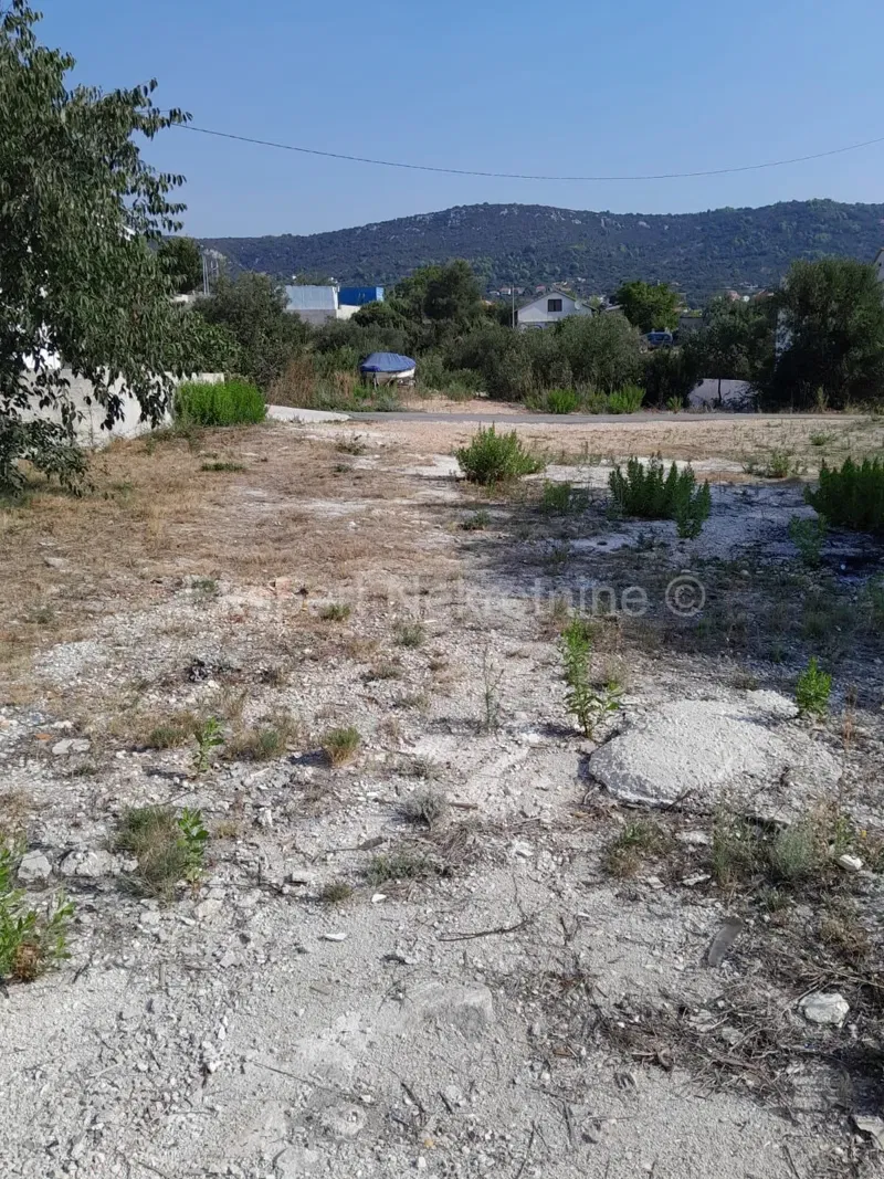 Marina, Vinišće, building plot 483 m2, 160 m from the sea and beach – 2