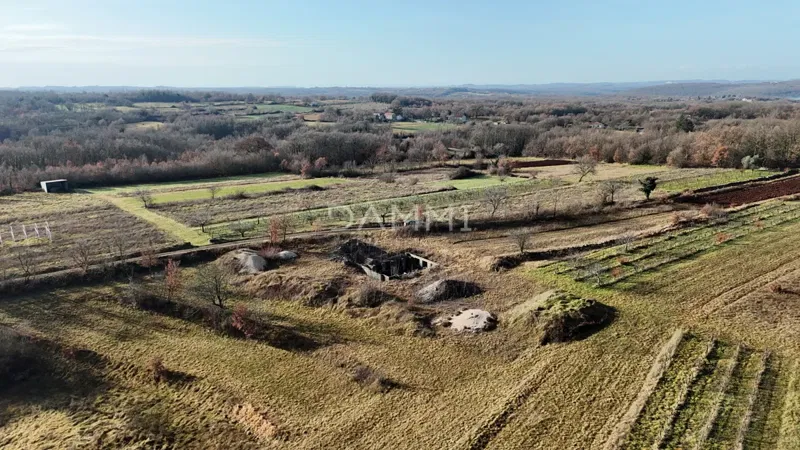 ISTRA, ŽMINJ - Terreno edificabile isolato di 1255 m2 – 3