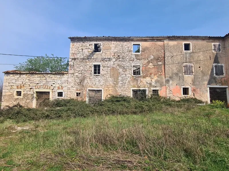 Vižinada, century-old stone house with a large garden – 2
