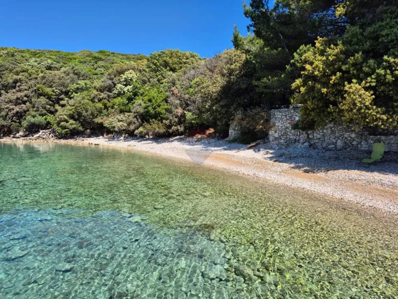 Non-structural plot Ustrine, Mali Lošinj, 1.744m2 – 2