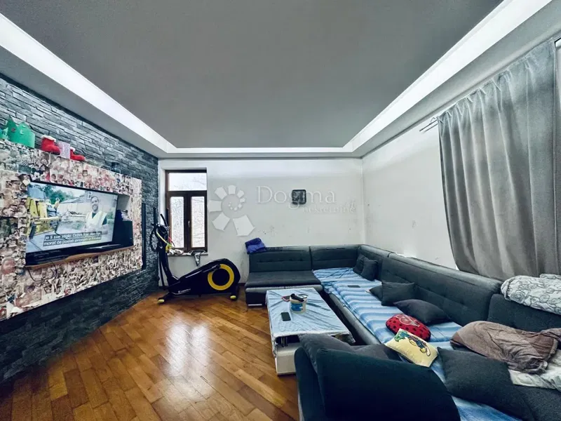 Flat Centar, Pula, 104,67m2 – 2