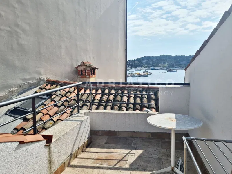 Rovigno, spazioso bilocale con vista mare – 2