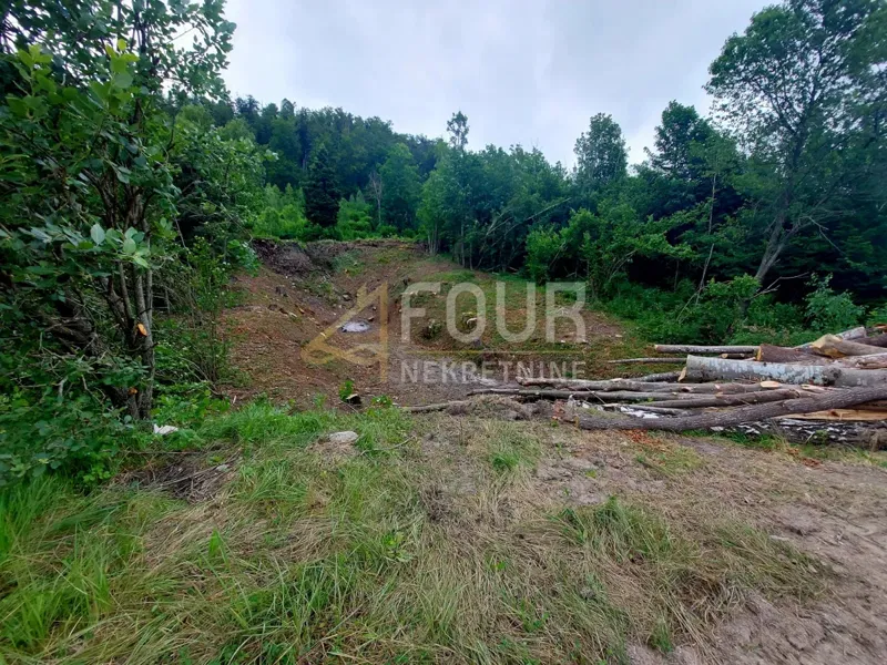 Land Fužine, 1.034m2 – 2