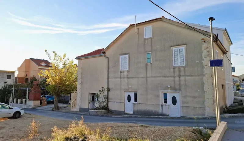 Podstrana - semi-detached house 3rd row from the beach – 2