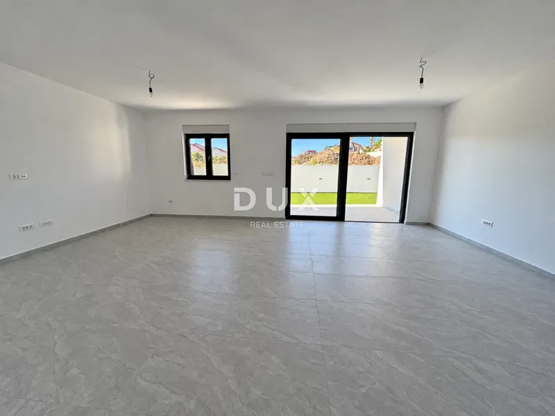 Vodice, 4-bedroom duplex apartment with large garden, 171.38 m² – 3