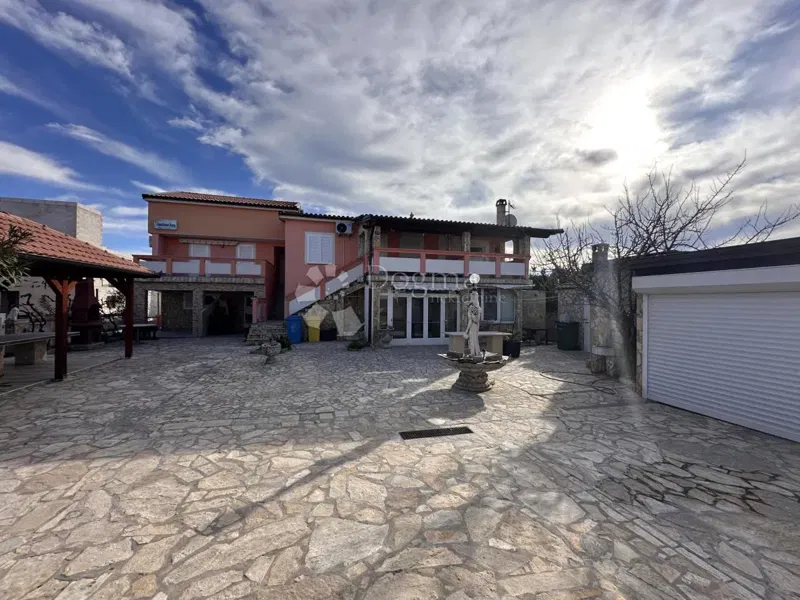 Casa Vir, 350m2 – 2