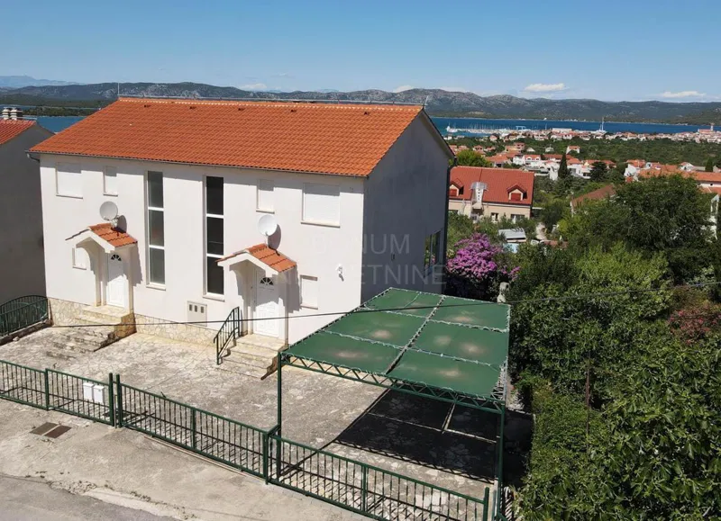 Murter očarljiva hiša na lepi lokaciji s pogledom na morje – 2