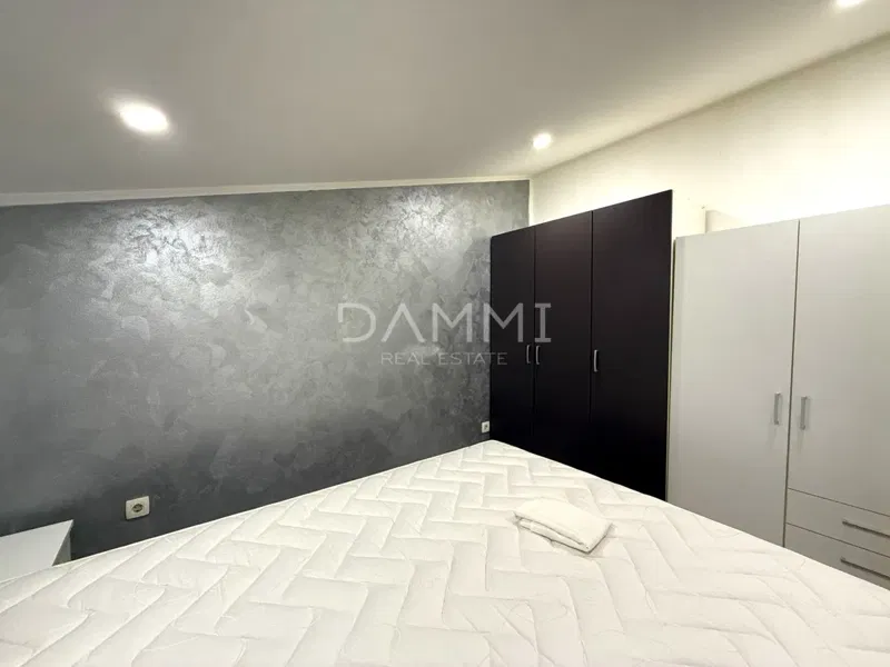 ISTRA, ROVINJ - Appartamento al 2° piano con una camera da letto e parcheggio – 2