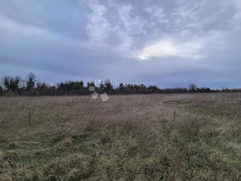 Telek panorámás kilátással Učkára – 3