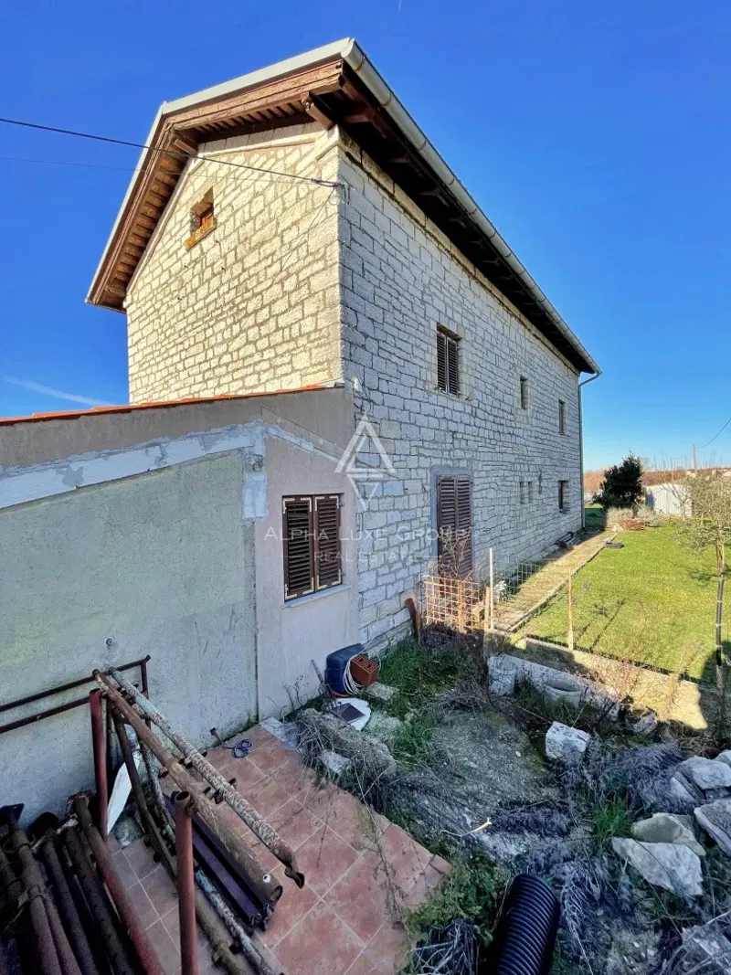 INVESTMENT OPPORTUNITY! Istria, Kanfanar – Stone house with building land potential – 3