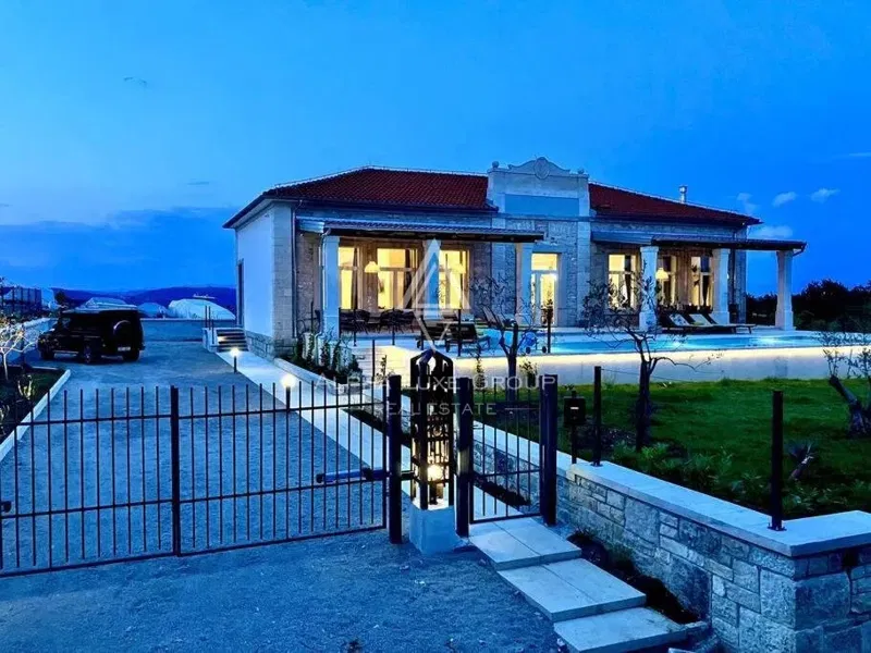 Istria, Poreč – Traditional stone villa with modern amenities – 2