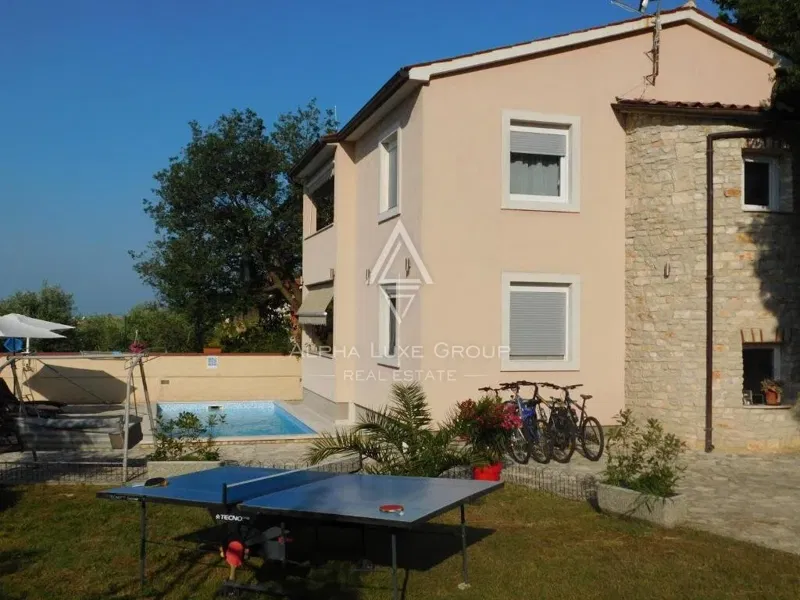 Istria, Pola, Ampia villa con piscina vicino al centro storico – 2