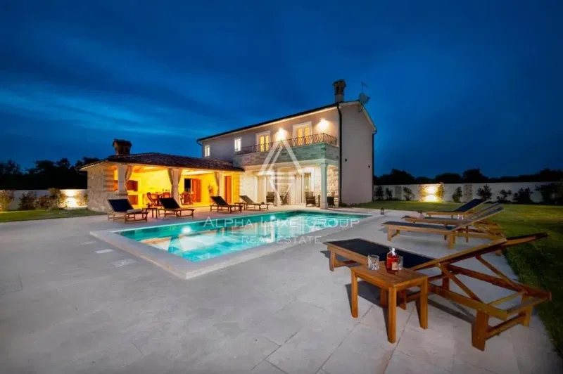 Istria, Debeljuhi – Moderna villa con piscina e giardino paesaggistico in vendita – 3