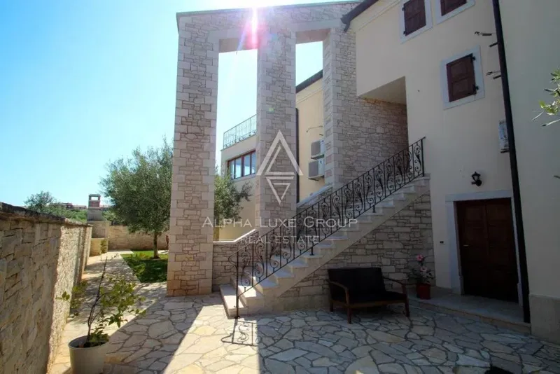 Ház Novigrad, 914m2 – 2