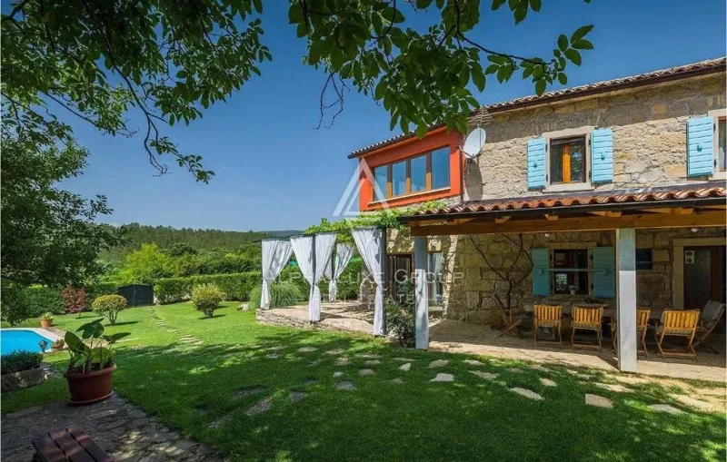 Istria, Buzet – Affascinante villa rustica con piscina e ampio giardino – 2
