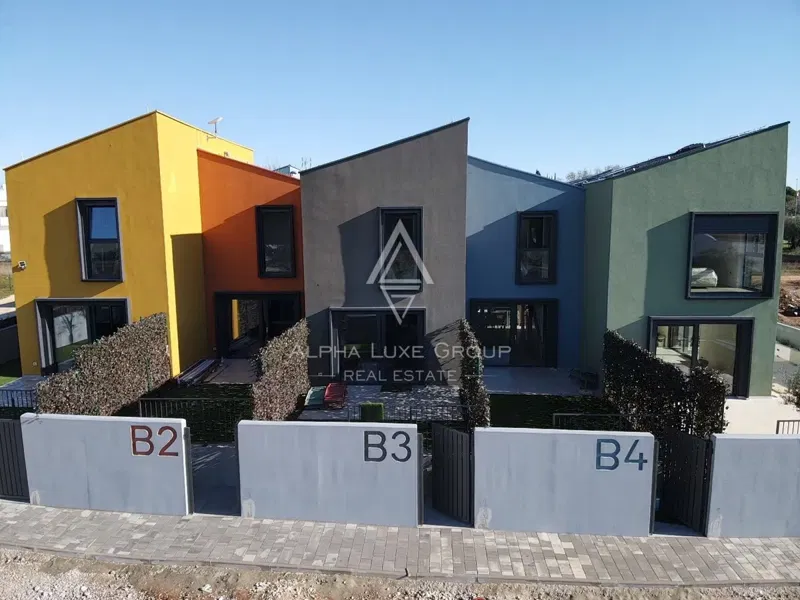 Poreč, Veli Maj: Modern row houses with sea views – 3