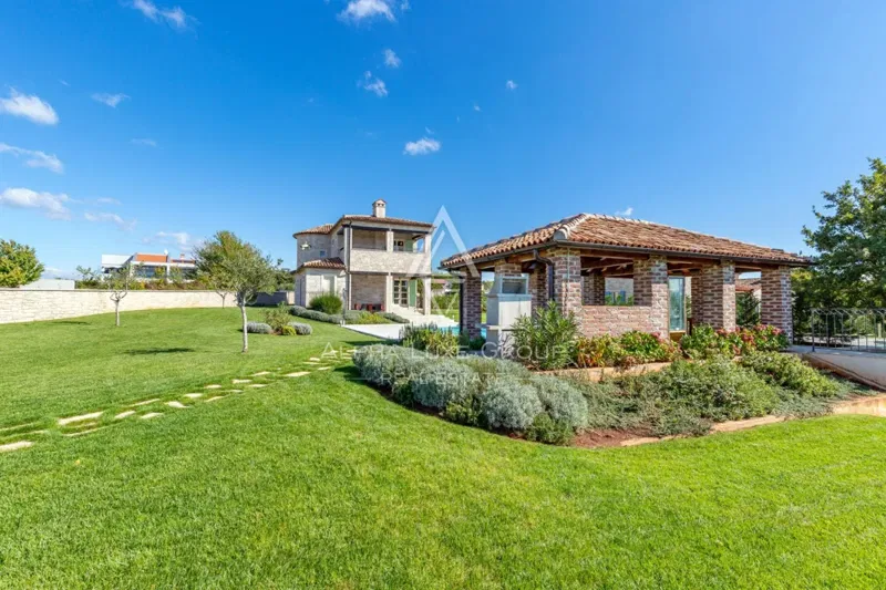 Istria, Tinjan Radetici: Charming stone villa with pool for sale – 3