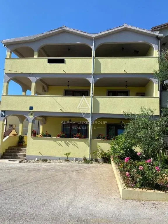 Istria, Poreč - Spacious multi-apartment property near the sea – 2