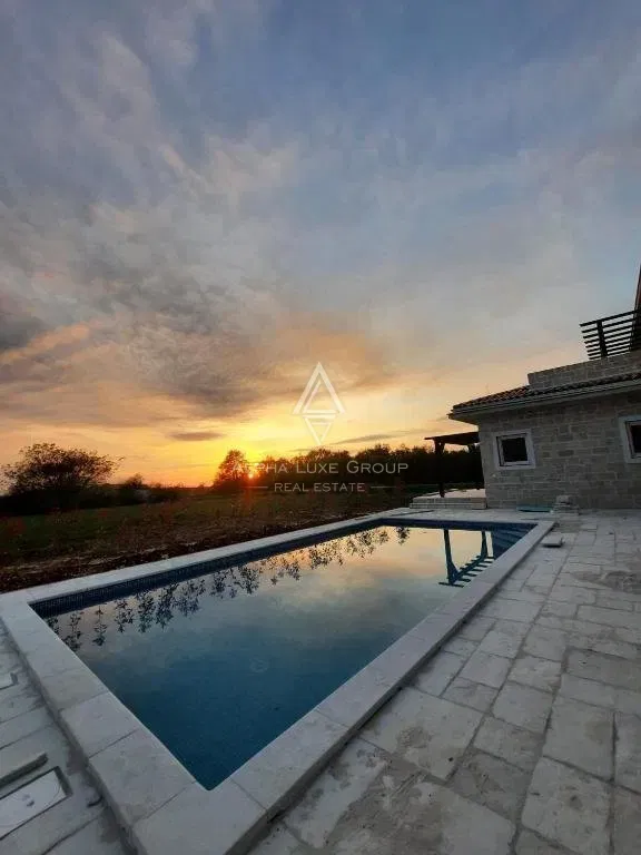 Kanfanar, Istria - Incantevole villa con piscina in un contesto sereno – 2