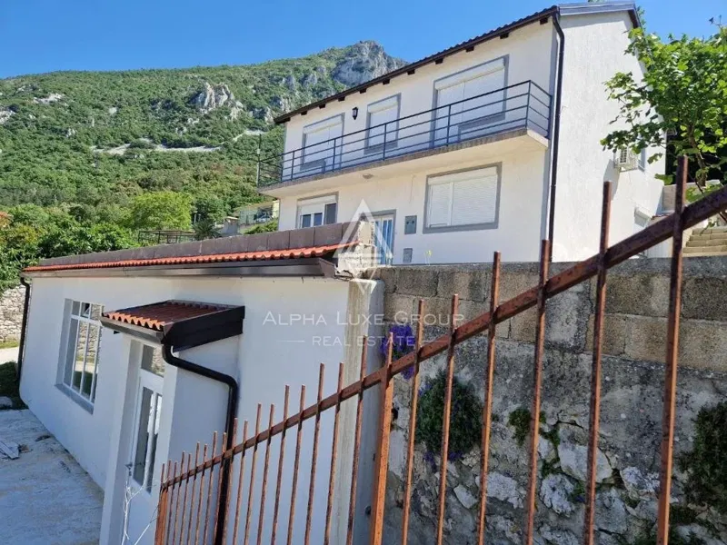Labin, Istria: Casa versatile con spazio commerciale in vendita – 2