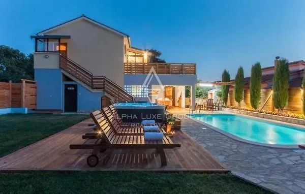 Scoprite il fascino dell'Istria, Loborika - Una villa sublime per la serenità familiare – 2