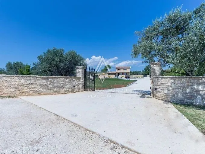 Fažana, Istria: Villa Esclusiva con Vista Mare Mozzafiato e Piscina – 3