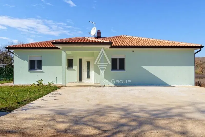 Umag : Charming single-story home with pool – 3