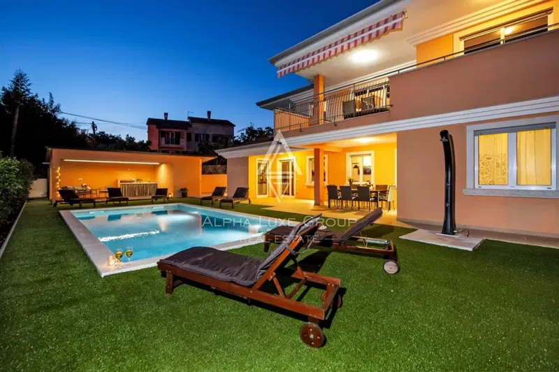 Luxury villa with pool in a great location, Istria, Rovinj – 2