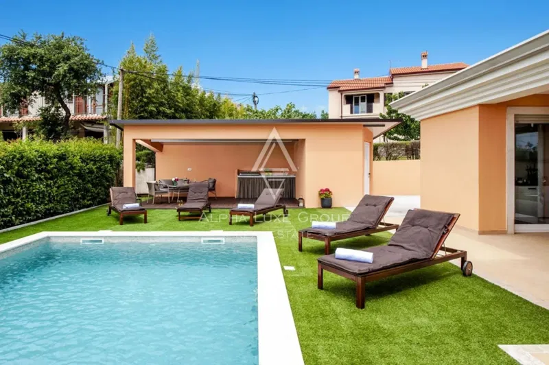Luxury villa with pool in a great location, Istria, Rovinj – 3