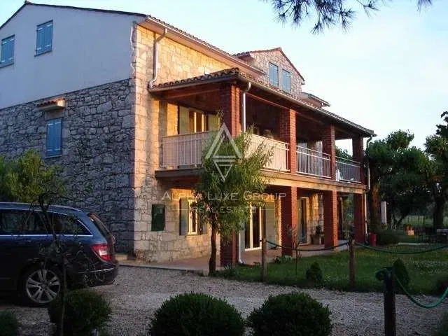 Beautiful stone villa on a spacious plot with its vineyard, Poreč, ISTRA – 3