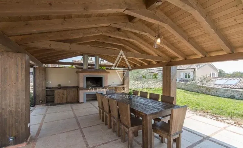 Svetvinčenat, Istria: Resort of six villas with pools for sale – 3
