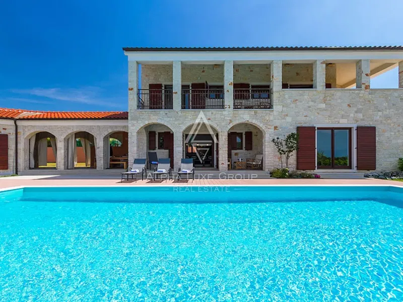Gorgeous stone villa with pool and landscaped view, Istria, Poreč – 2