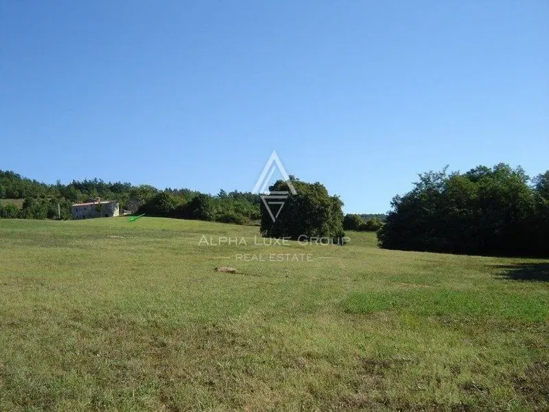 Unique position land in nature, surrounded by forest, Istria, Poreč – 3