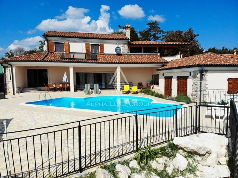 Villa con piscina, posizione tranquilla, Gimino. – 3