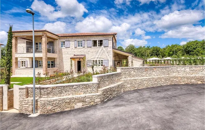 Kanfanar, Istria: Villa elegante con piscina e giardino – 3