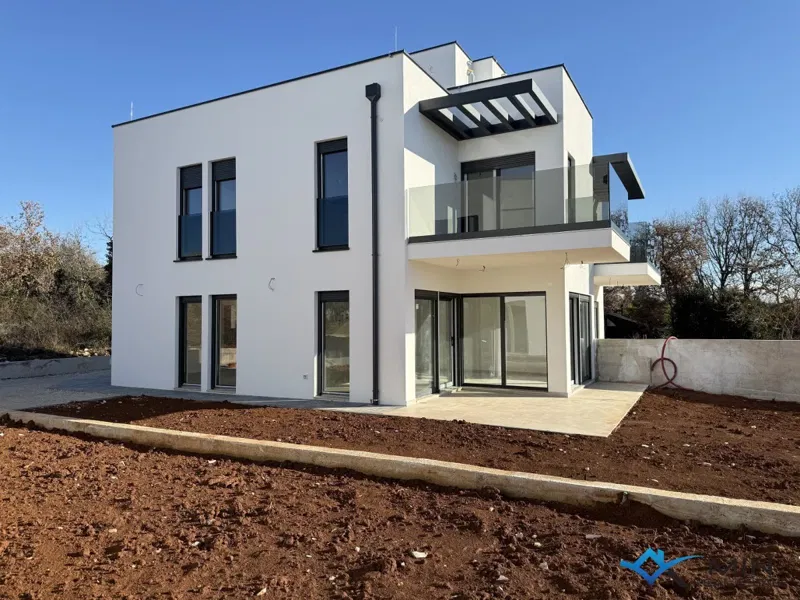 Attractive semi-detached house near Novigrad – 3