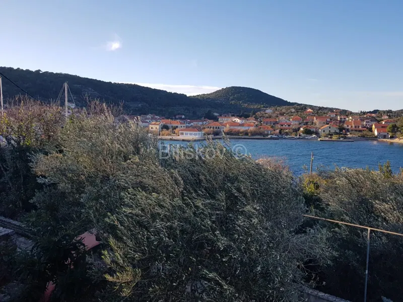 Telek Veli Iž – 2