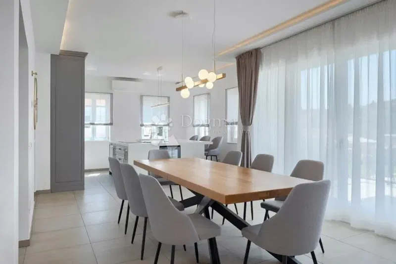 House Rovinjsko Selo, Rovinj, 512m2 – 2