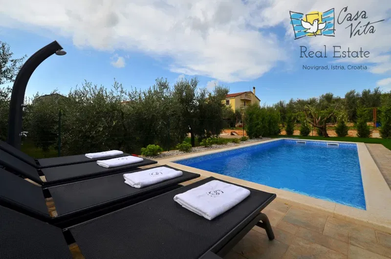 Appartamento moderno al piano terra di un edificio residenziale con piscina - NOVIGRAD – 3