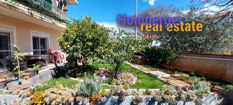 Family house with 2 apartments, garage - possibility of a pool – 3