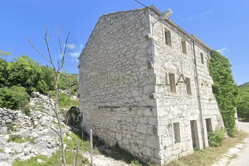 Slivno, Raba, dvojna kamena kuća za renovaciju