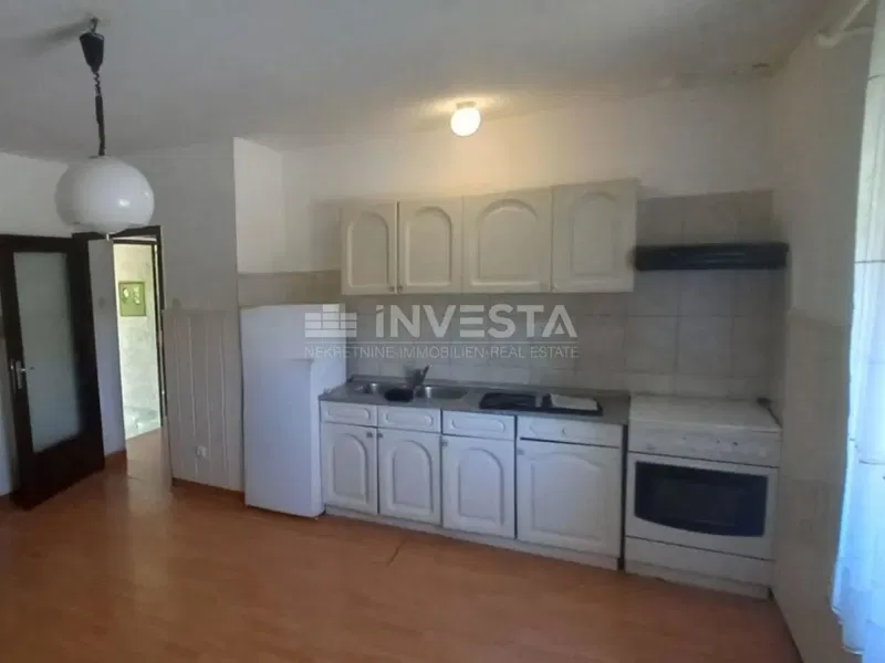 Veli Vrh, House with a yard near the sea – 3
