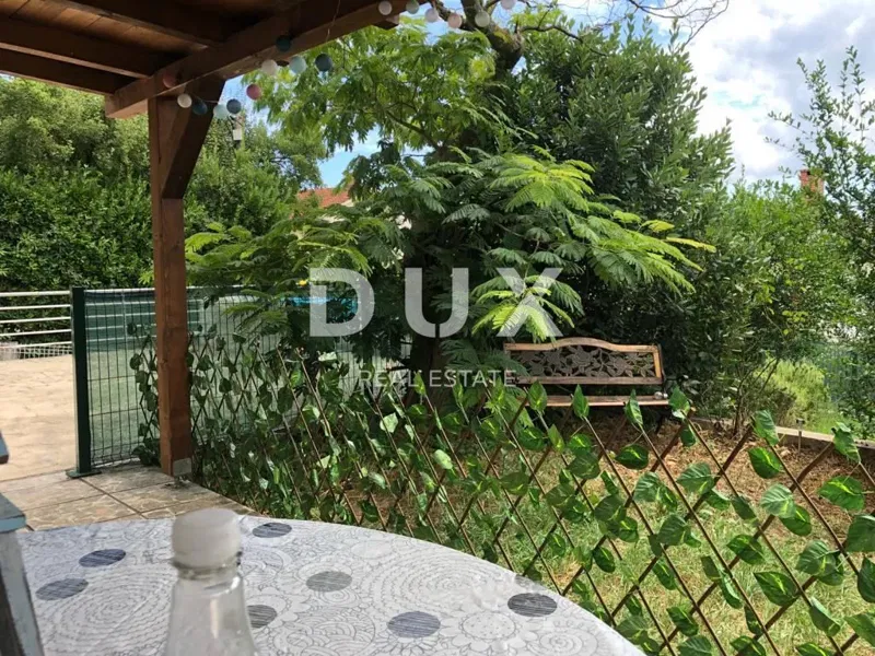 CRIKVENICA, SELCE - ground floor of a house with three apartments, 150 m from the sea – 2