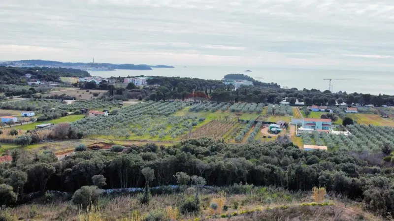 Terreno non edificabile Rovinj, 16.000m2 – 2