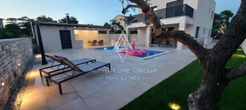 Umag, Istria: Modern home with pool and sea view – 3