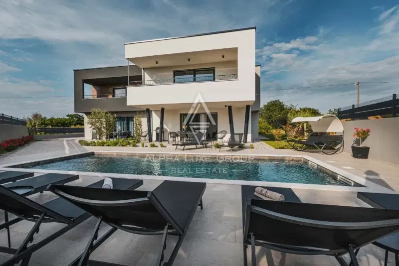 Umag, Istria: Villa moderna con piscina e appartamenti – 3